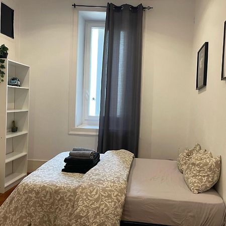 Embassy Arriaga Private Elegance Rooms In Stylish Shared Apartment Lisbon Exterior photo