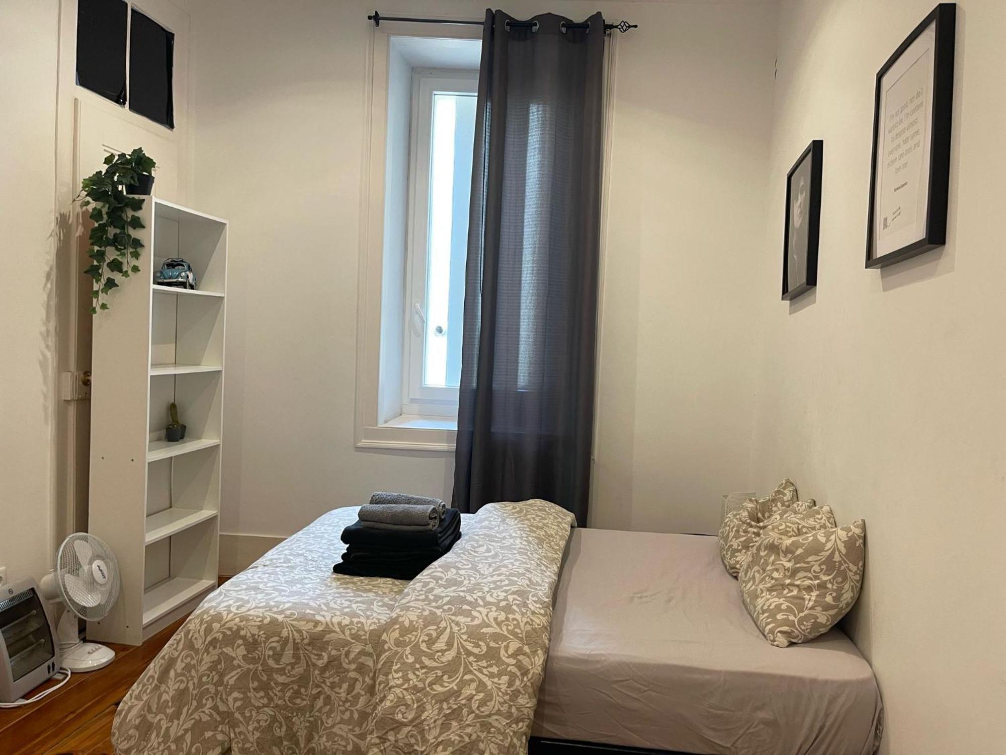 Embassy Arriaga Private Elegance Rooms In Stylish Shared Apartment Lisbon Exterior photo