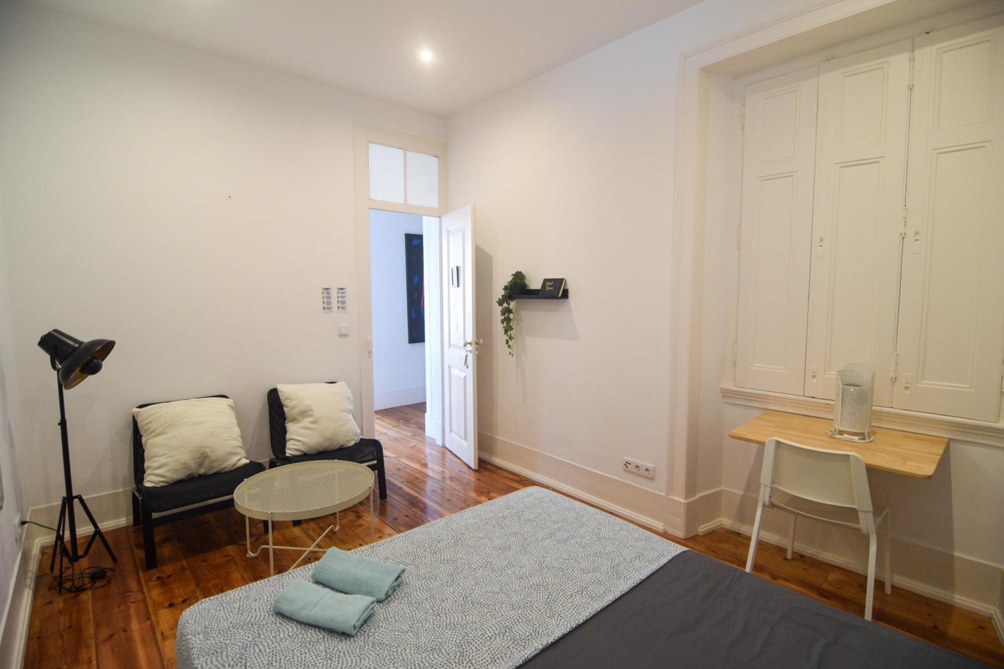 Embassy Arriaga Private Elegance Rooms In Stylish Shared Apartment Lisbon Exterior photo