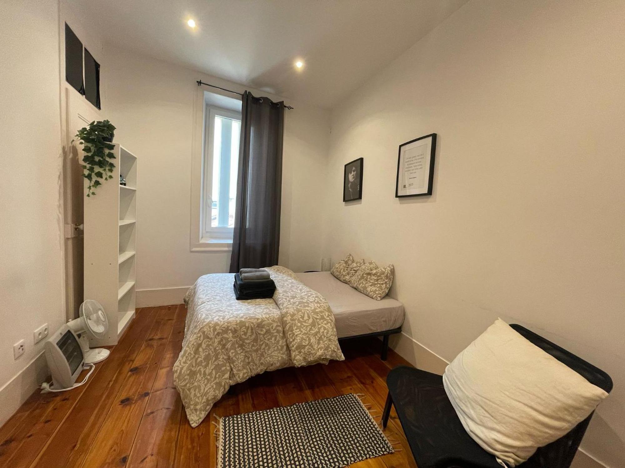 Embassy Arriaga Private Elegance Rooms In Stylish Shared Apartment Lisbon Exterior photo