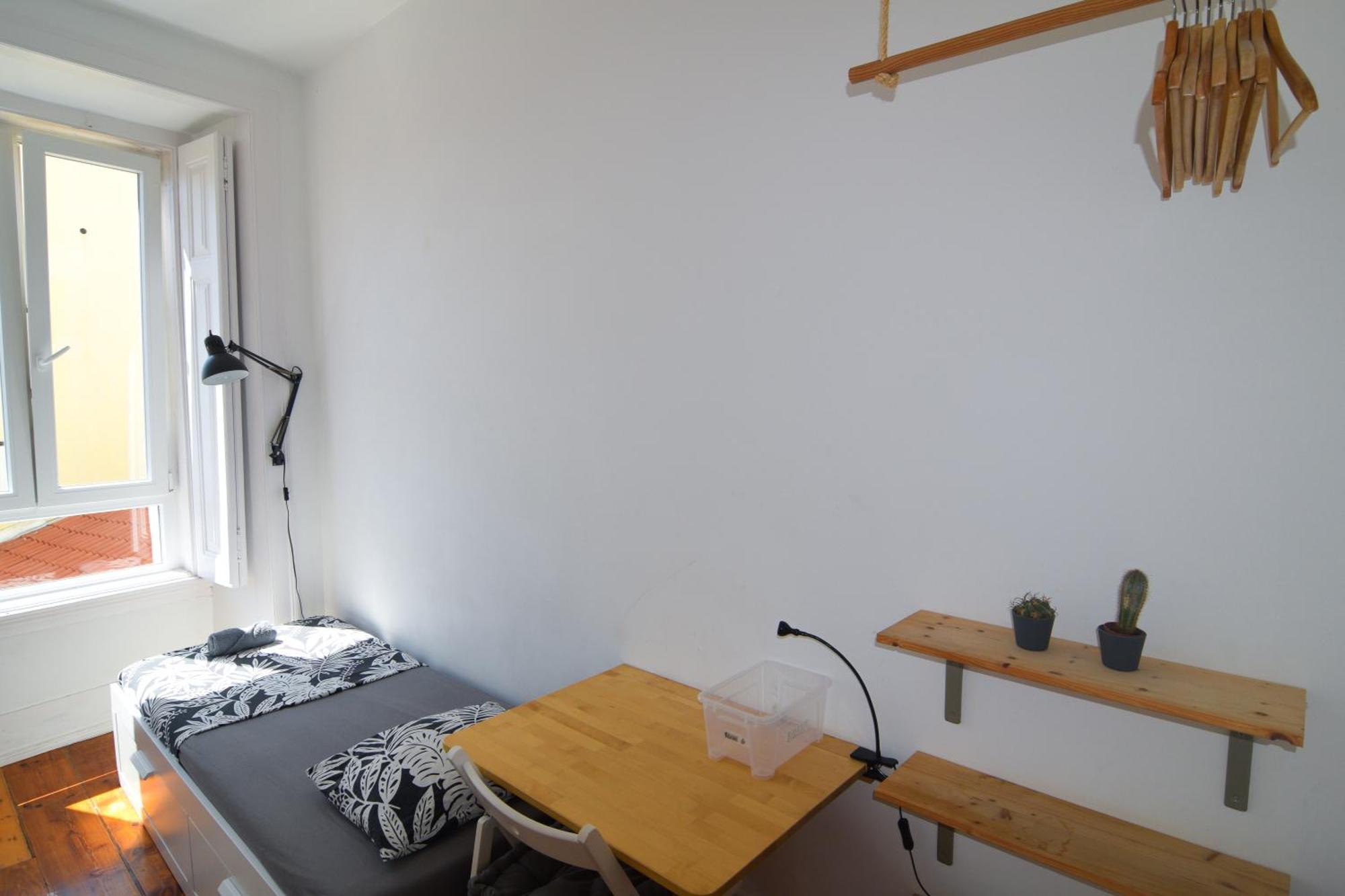 Embassy Arriaga Private Elegance Rooms In Stylish Shared Apartment Lisbon Exterior photo