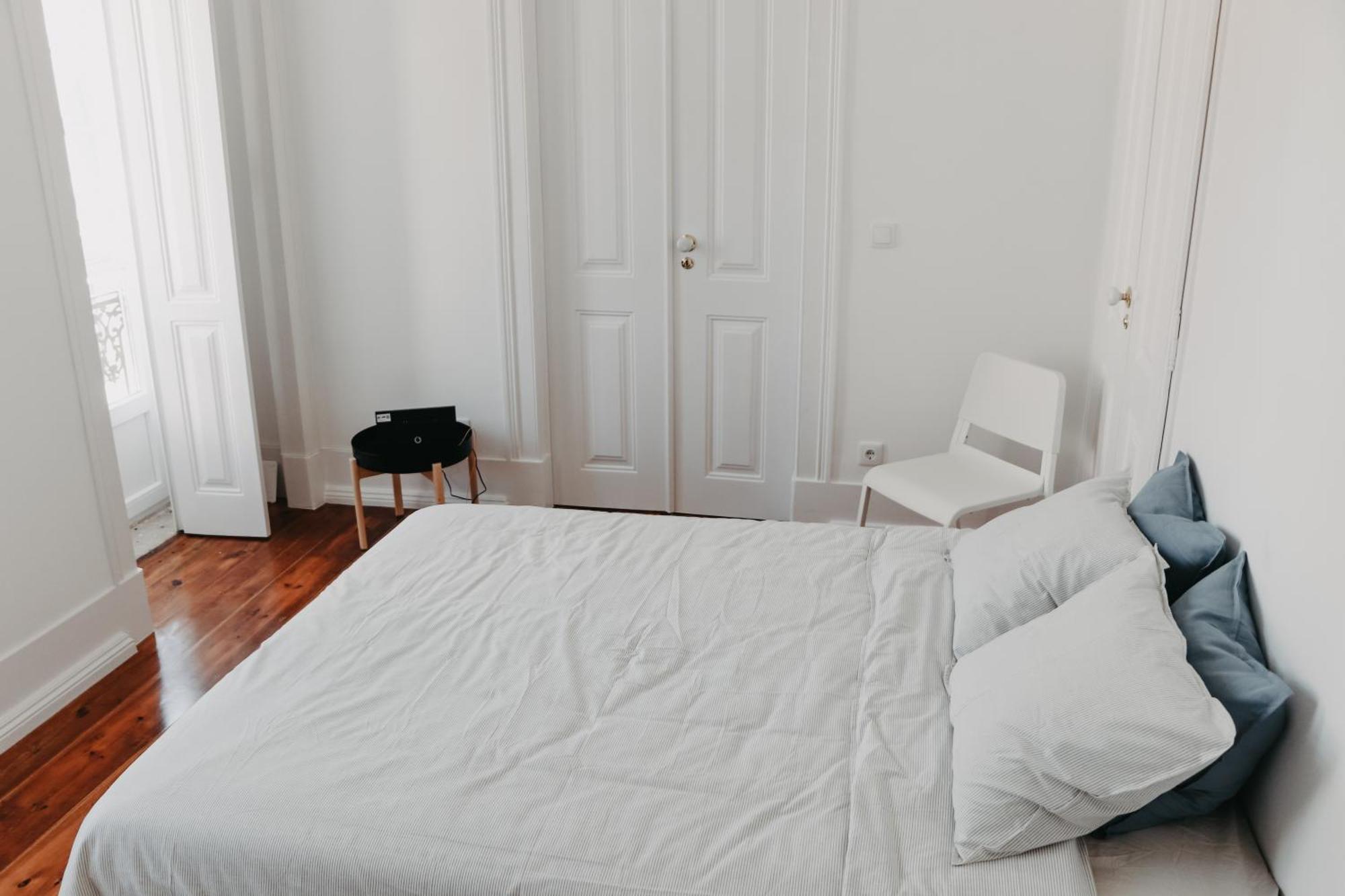 Embassy Arriaga Private Elegance Rooms In Stylish Shared Apartment Lisbon Exterior photo